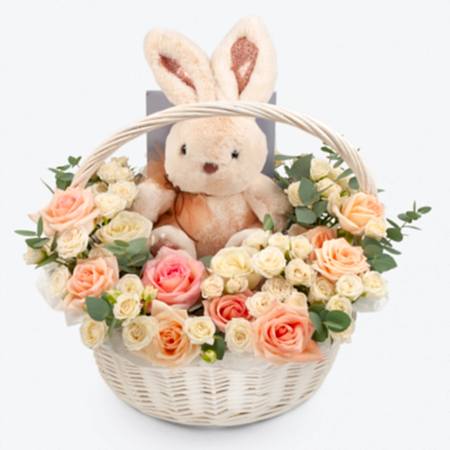 Букет в корзине Любимый зайчонок